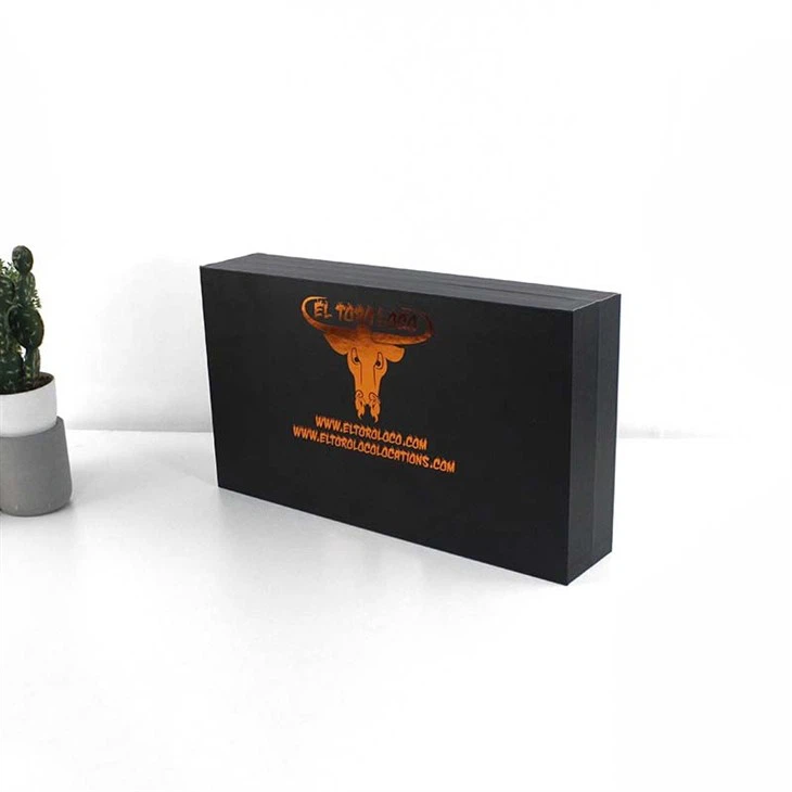 black magnetic closure box (4)