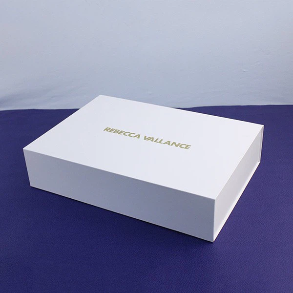 White Magnetic Closure Gift Box