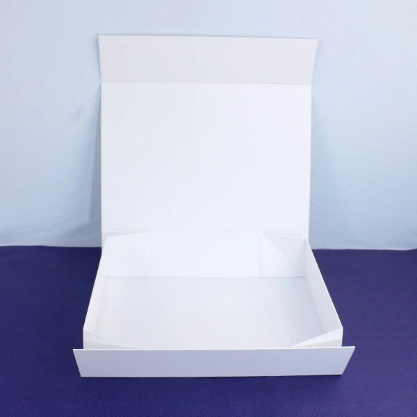 White Magnetic Closure Gift Box